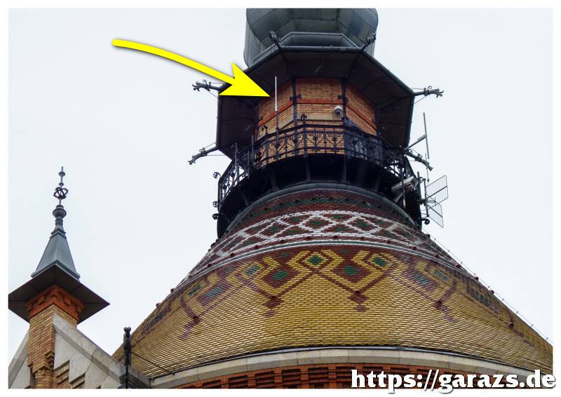 Antennák a víztorony tetején